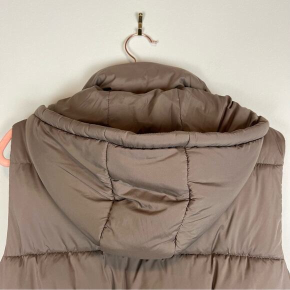 Zella Brown Oversized Hooded Belted Puffer Vest Size Small - Picture 5 of 16